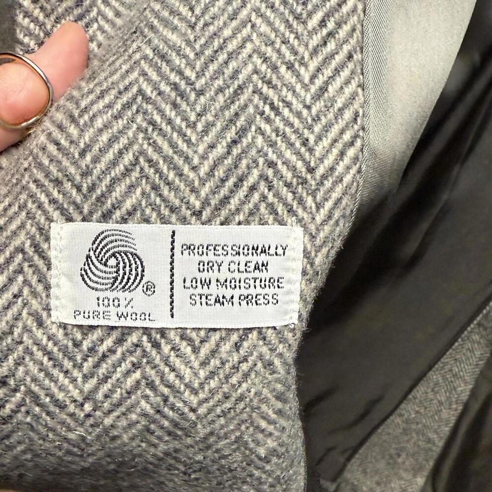 VTG J.G. Hook Women's 10/12P Gray Herringbone Wool Long Coat - Picture 5 of 11